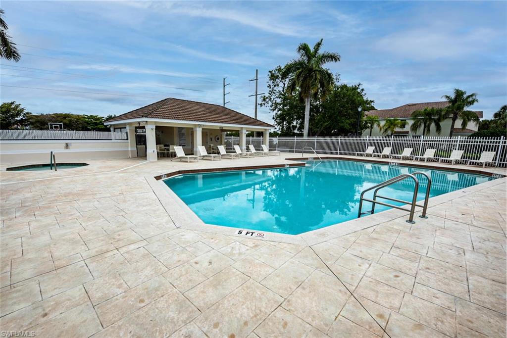 STRATFORD PLACE - Residential Lease