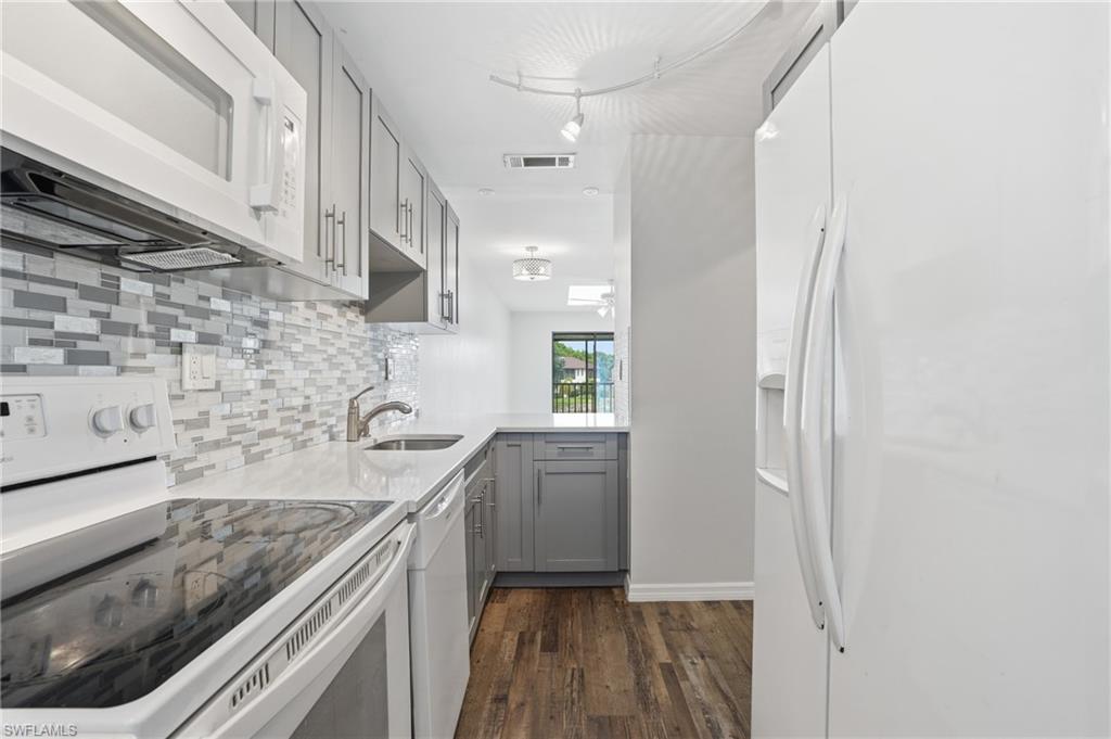 WOODGATE AT NAPLES - Residential