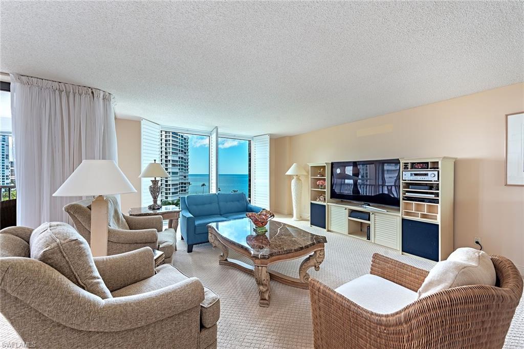 MONACO BEACH CLUB - Residential