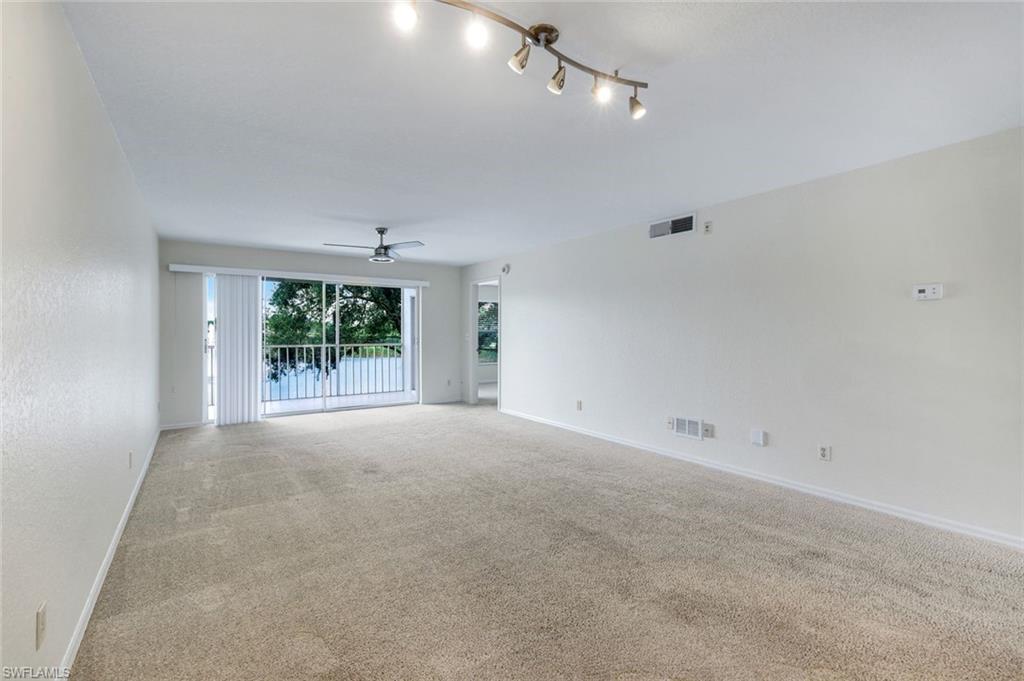 VICTORIA LAKES - Residential