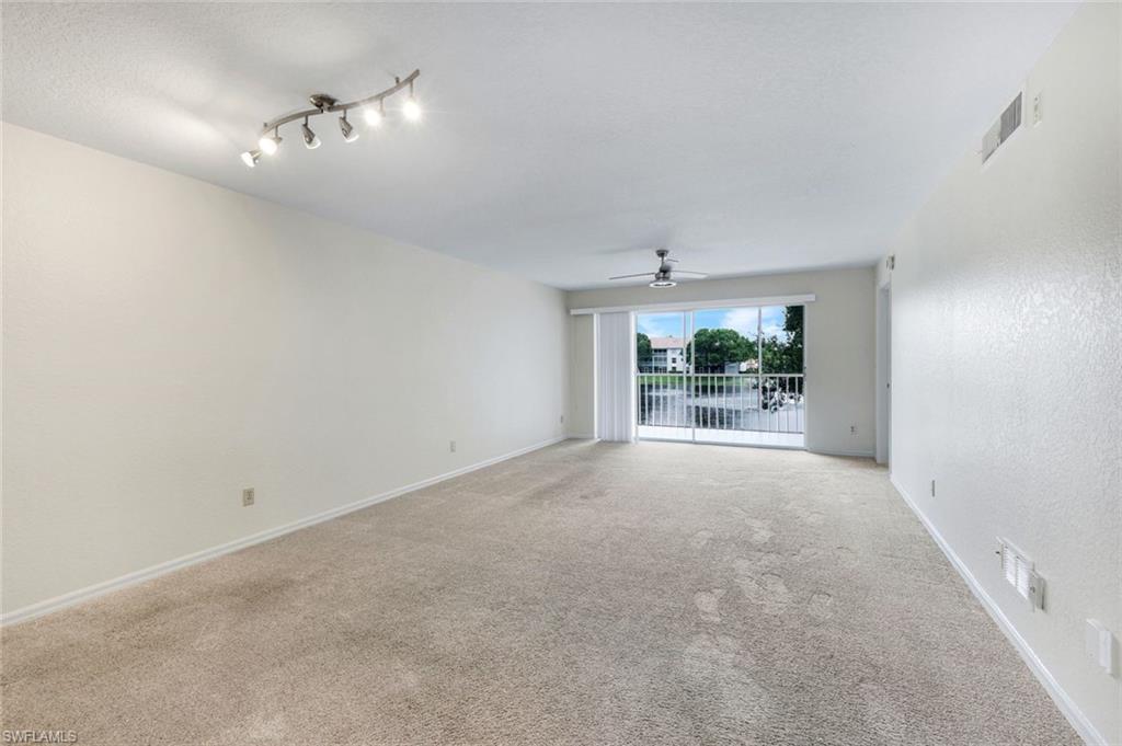 VICTORIA LAKES - Residential