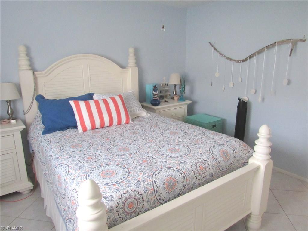 CHESAPEAKE MANOR - Residential