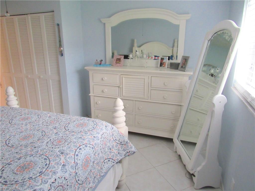 CHESAPEAKE MANOR - Residential