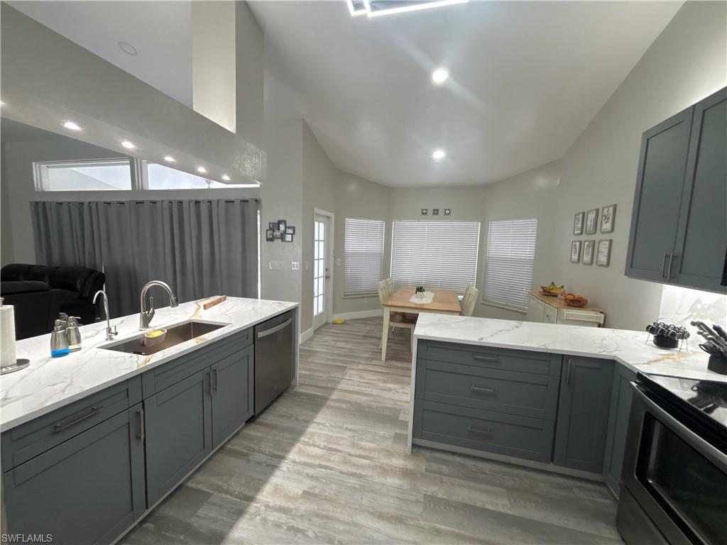 FORT MYERS - Residential