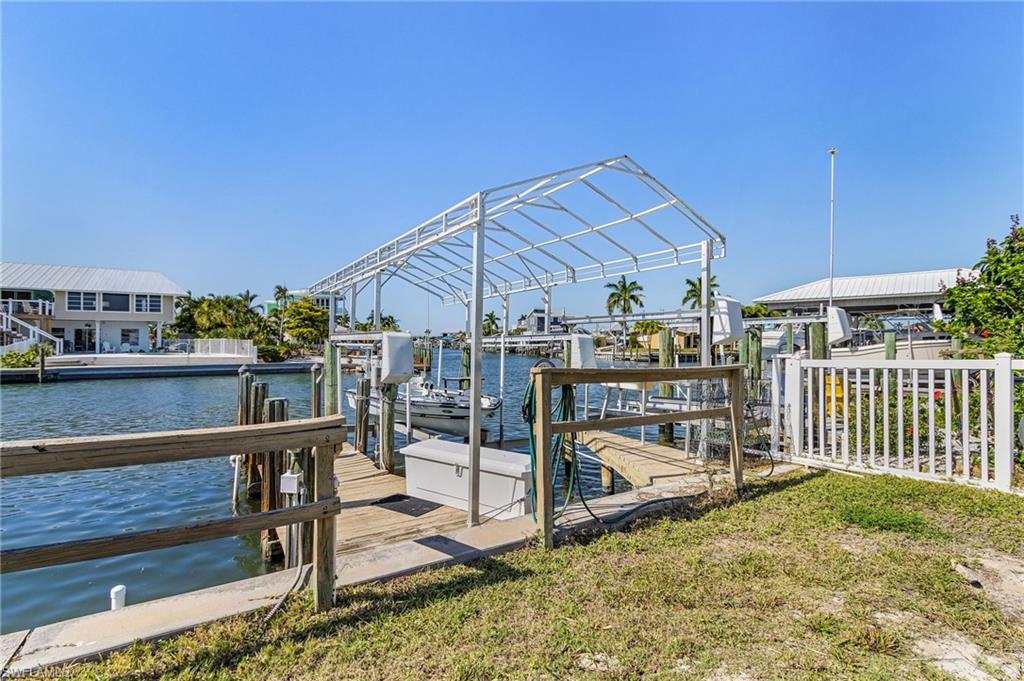 PINE ISLAND SHORES UNIT 11 - Residential