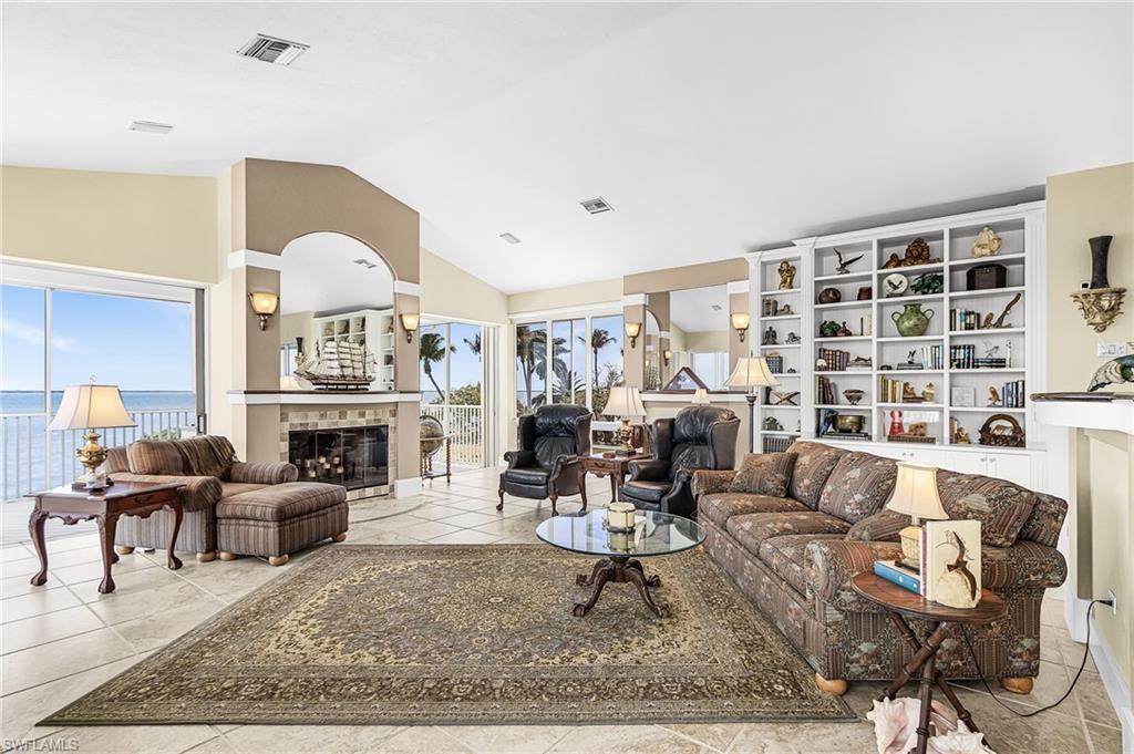 PINE ISLAND SHORES UNIT 11 - Residential