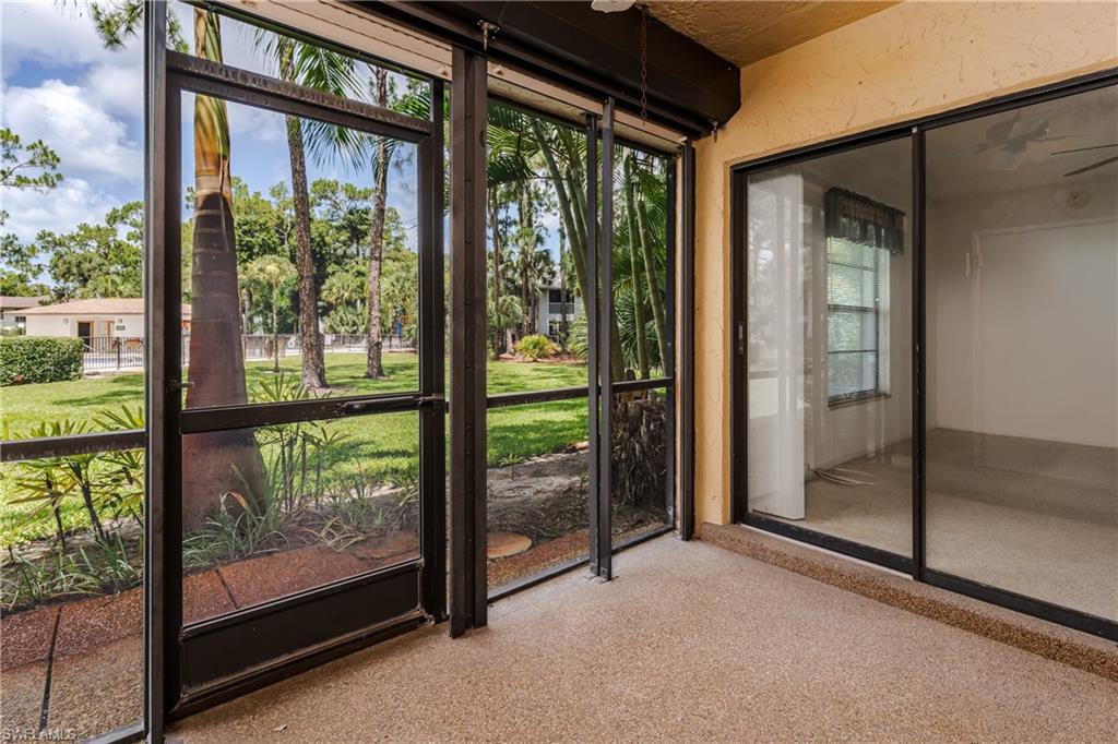 COURTYARD AT KINGS LAKE - Residential