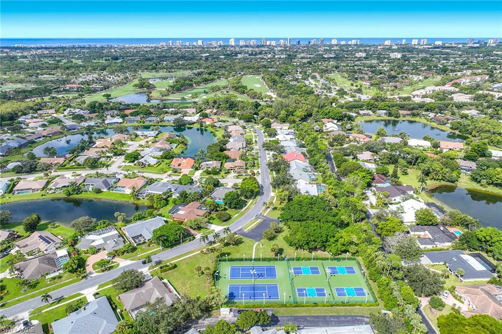 WINDWOOD - Residential Lease