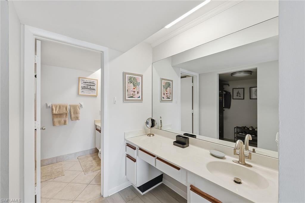 WINDWOOD - Residential Lease