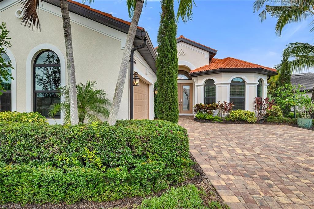 BONITA LAKES - Residential