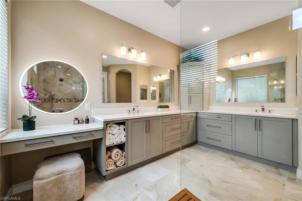 BONITA LAKES - Residential