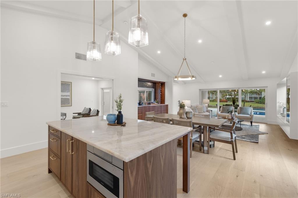 ST ANDREWS AT PELICAN BAY - Residential