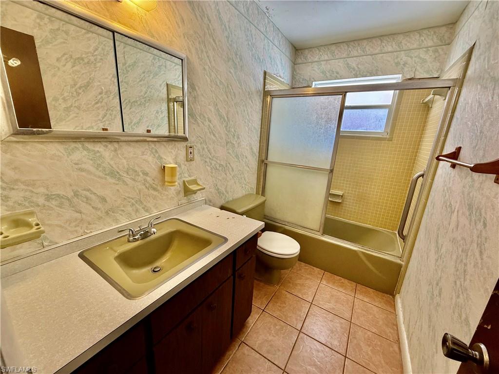GOLFWOOD CONDO - Residential
