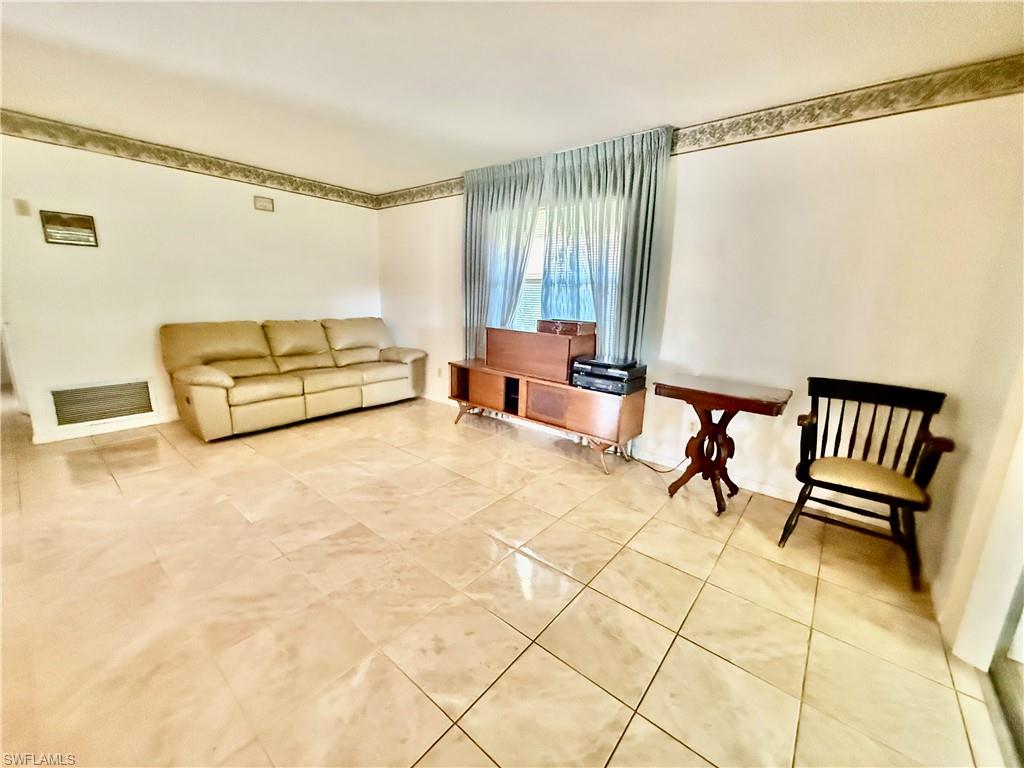 GOLFWOOD CONDO - Residential