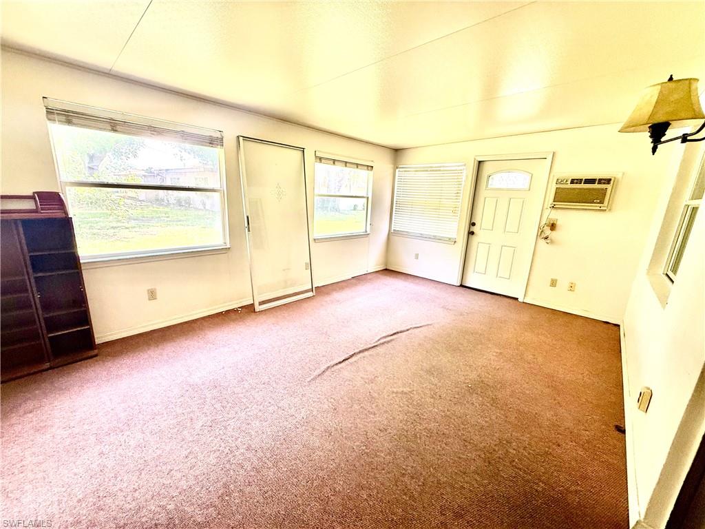 GOLFWOOD CONDO - Residential