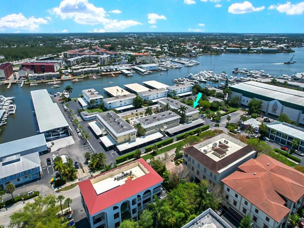 MARINA MANOR - Residential