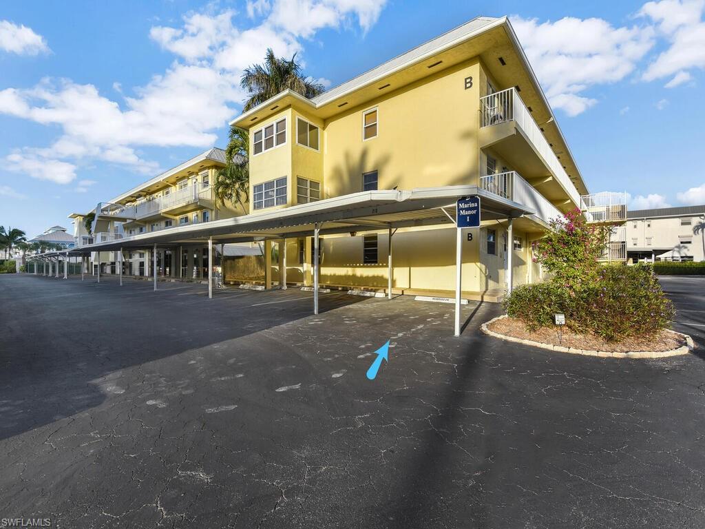 MARINA MANOR - Residential