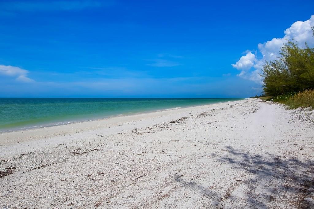 KEEWAYDIN ISLAND - Residential