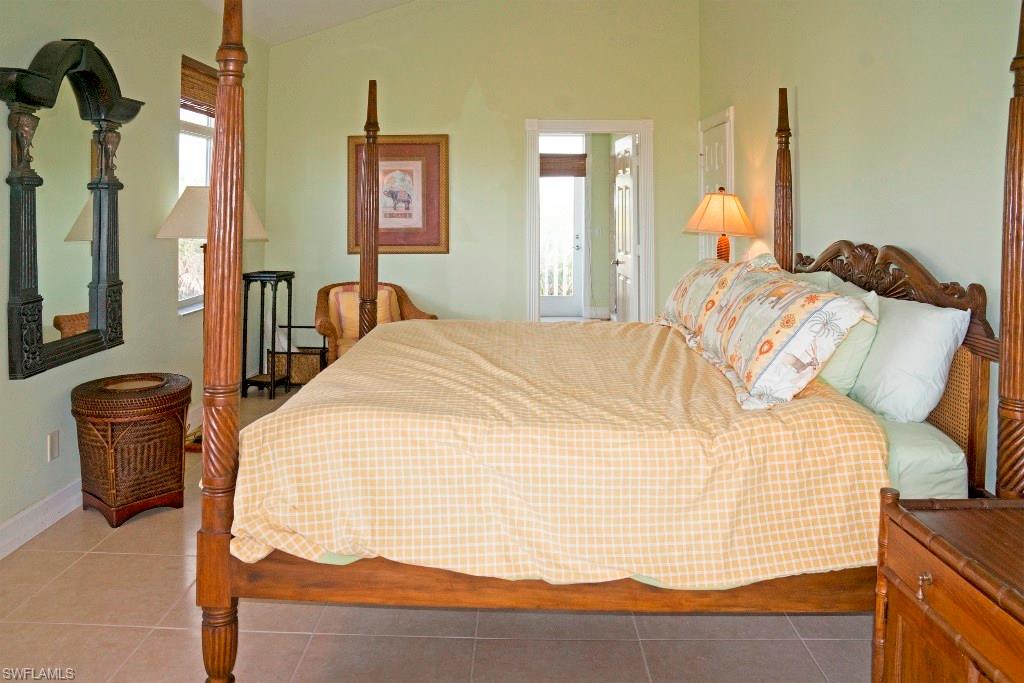 KEEWAYDIN ISLAND - Residential