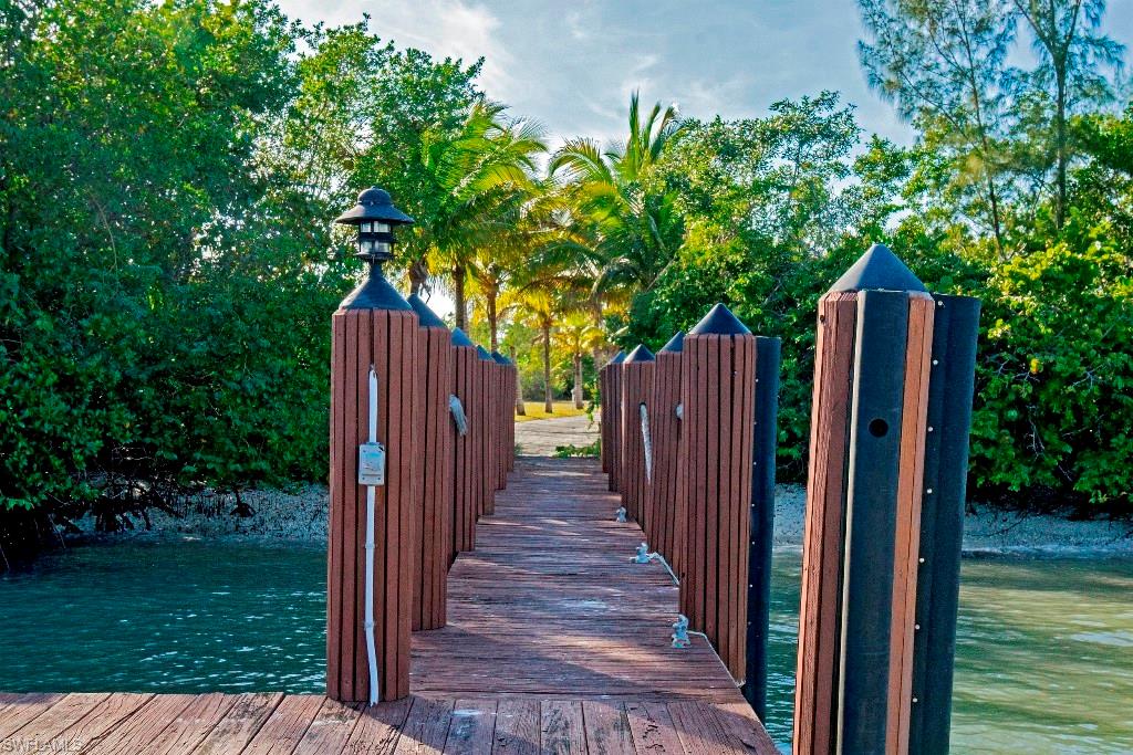 KEEWAYDIN ISLAND - Residential