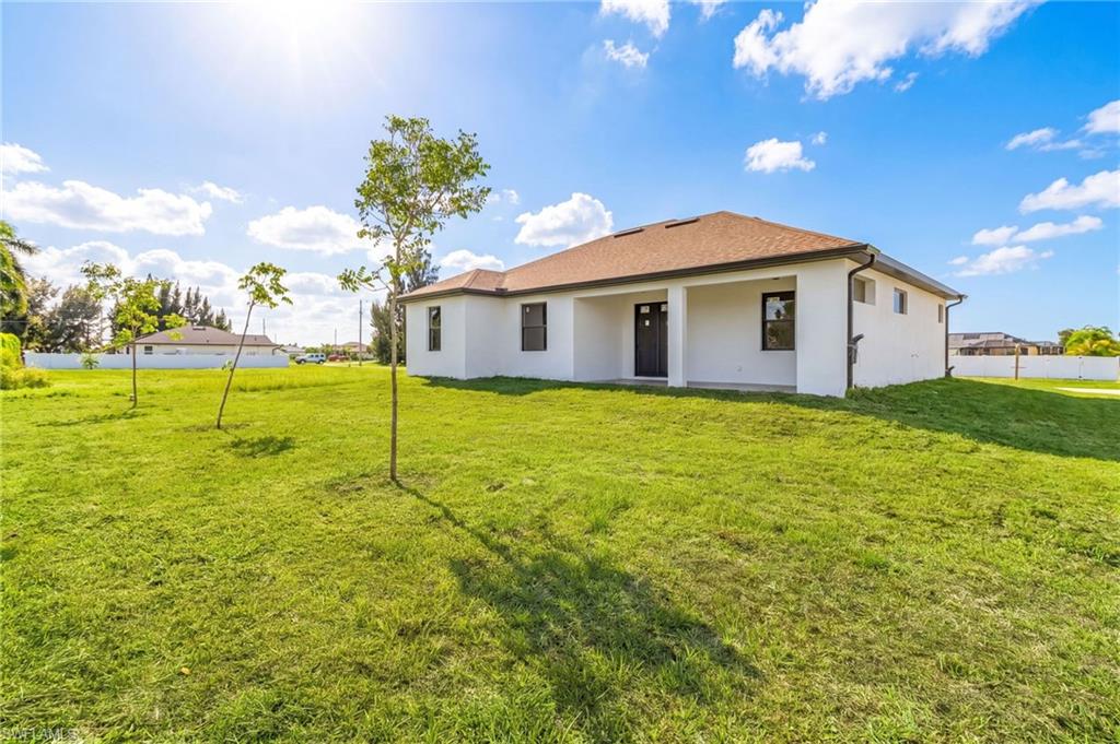 CAPE CORAL - Residential