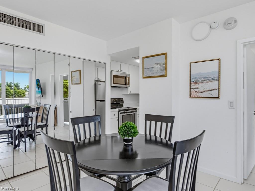 ADMIRALTY HOUSE - Residential