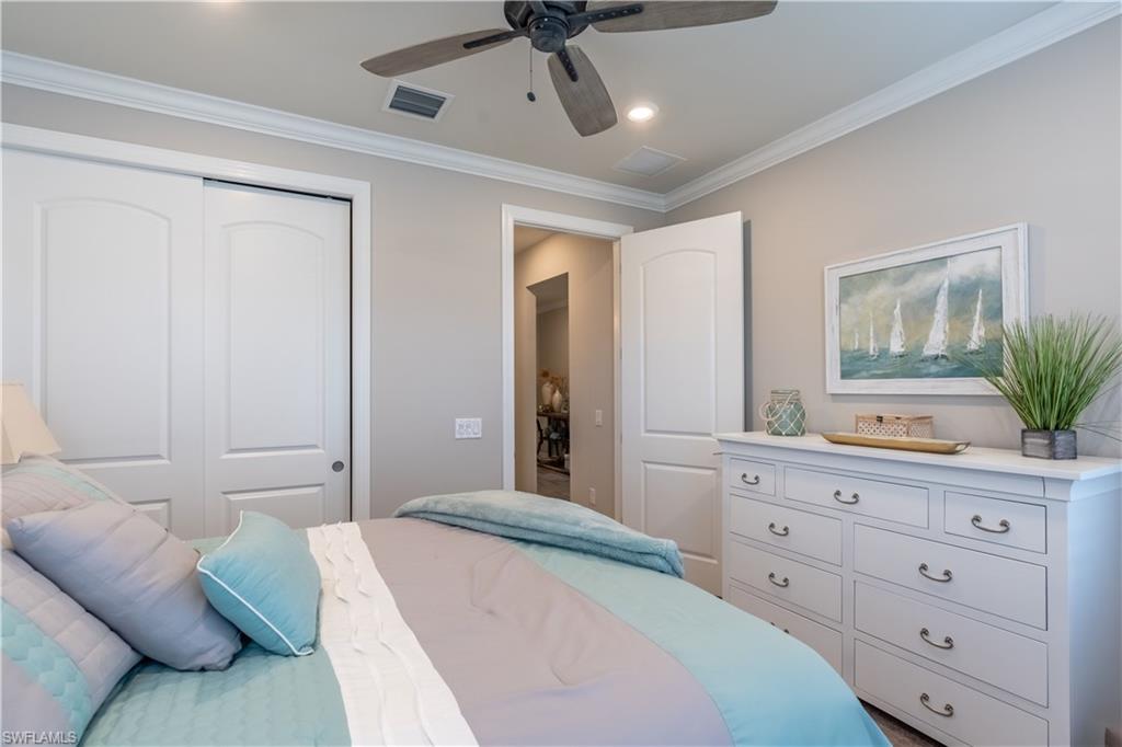 WINDING CYPRESS - Residential