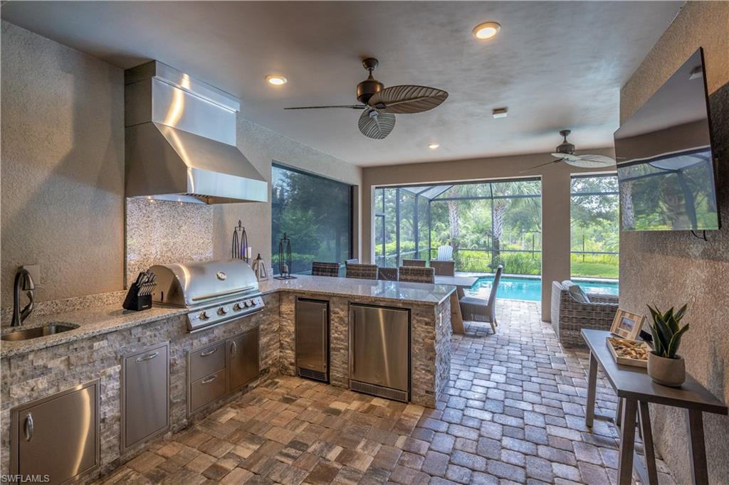 WINDING CYPRESS - Residential