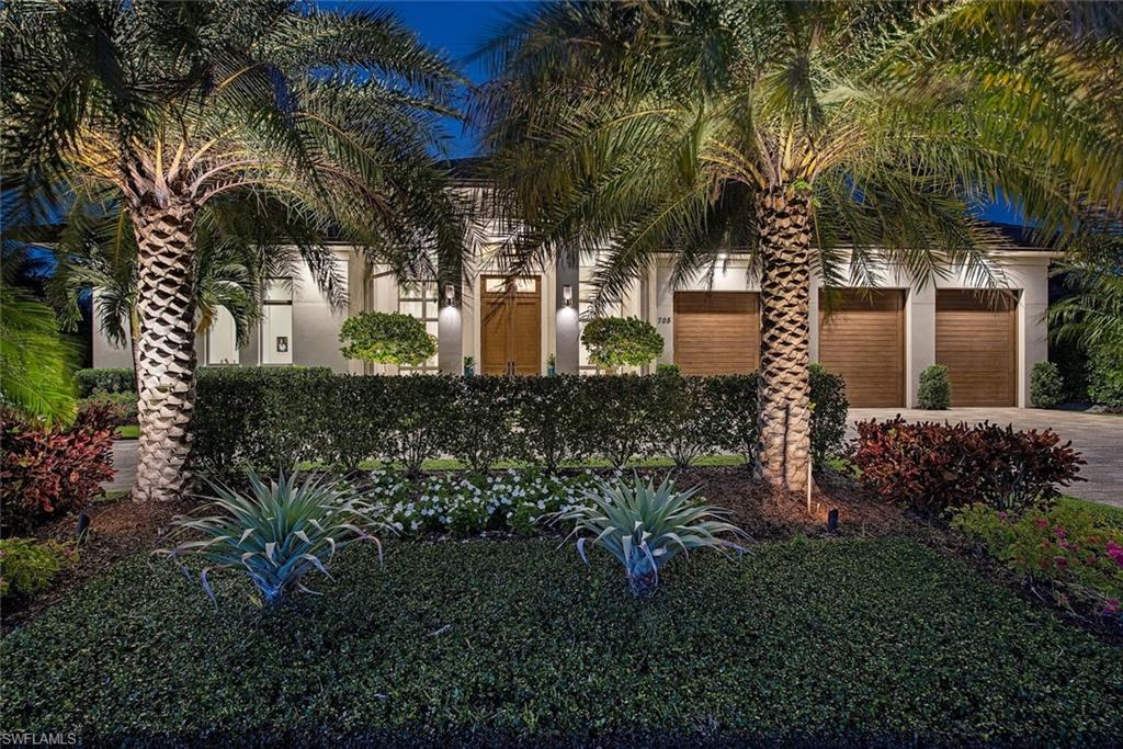 MOORINGS - Residential