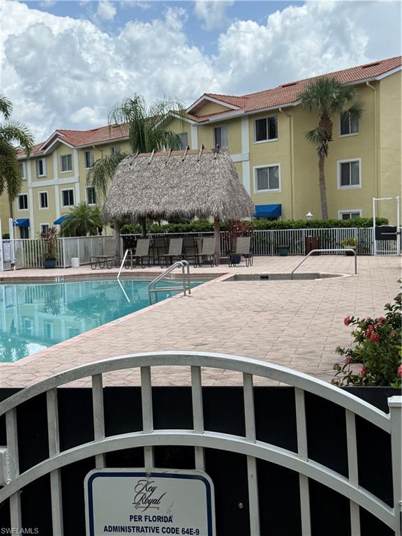 KEY ROYAL CONDOMINIUMS - Residential