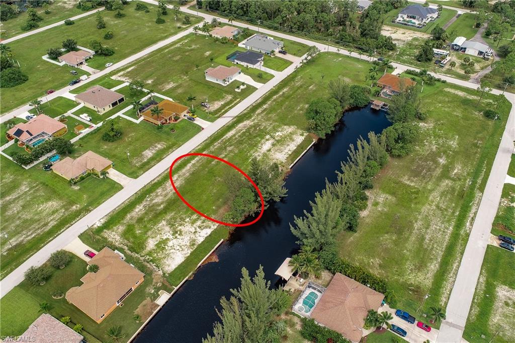 CAPE CORAL - Land