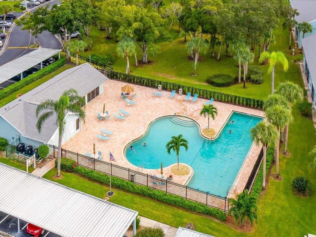 PIPERS POINTE - Residential