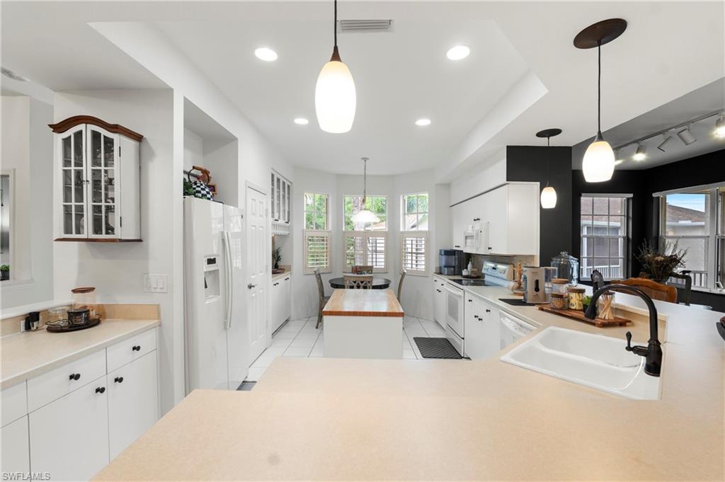 KENTWOOD - Residential