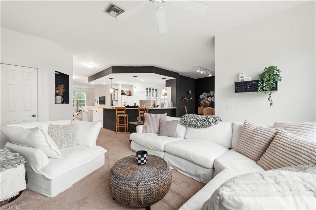 KENTWOOD - Residential