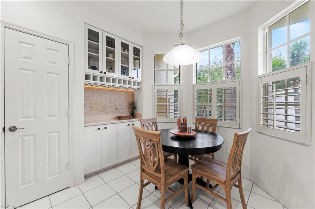 KENTWOOD - Residential