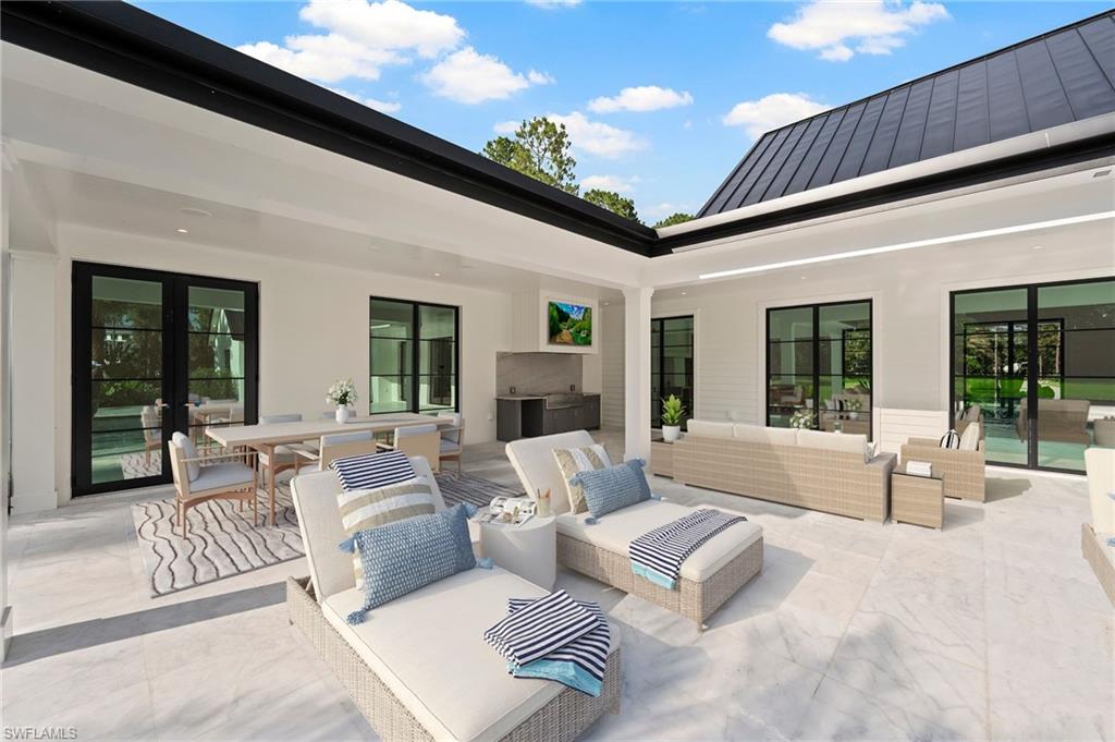 GOLDEN GATE ESTATES - Residential