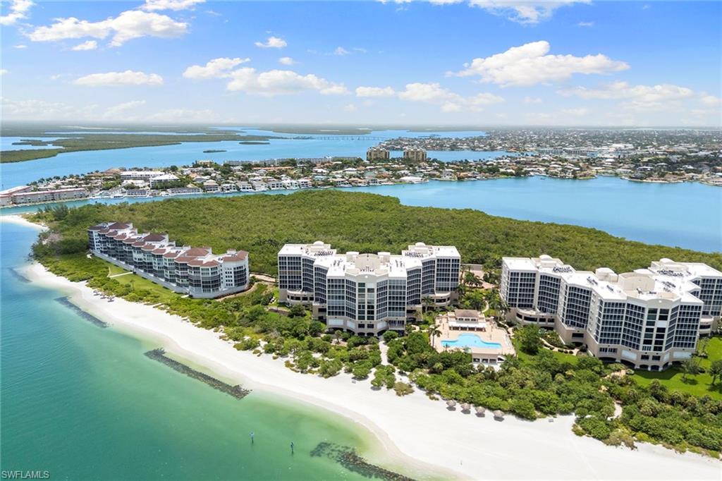ROYAL MARCO POINT - Residential