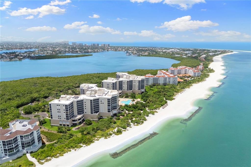 ROYAL MARCO POINT - Residential
