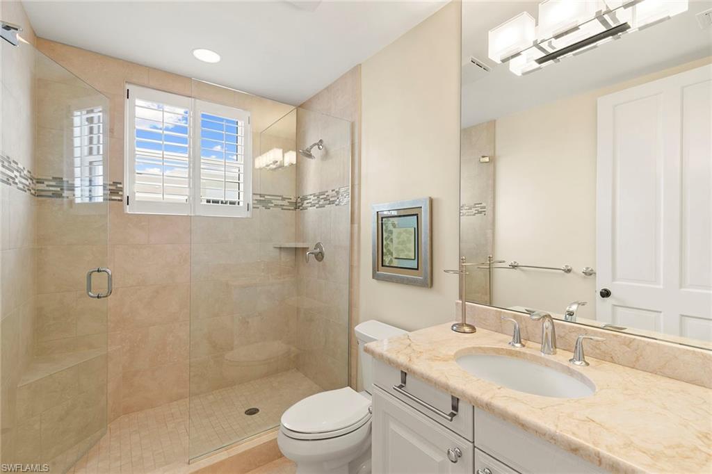 ROYAL MARCO POINT - Residential