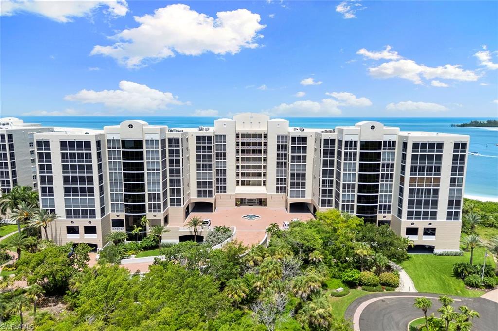 ROYAL MARCO POINT - Residential