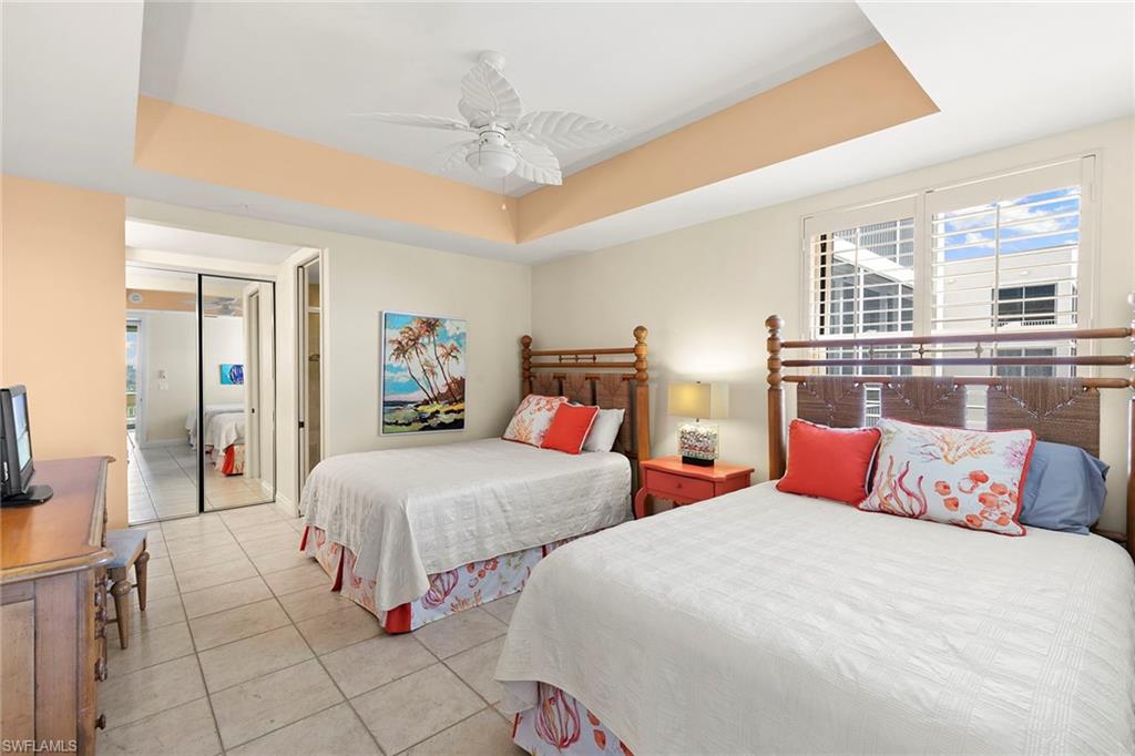 ROYAL MARCO POINT - Residential
