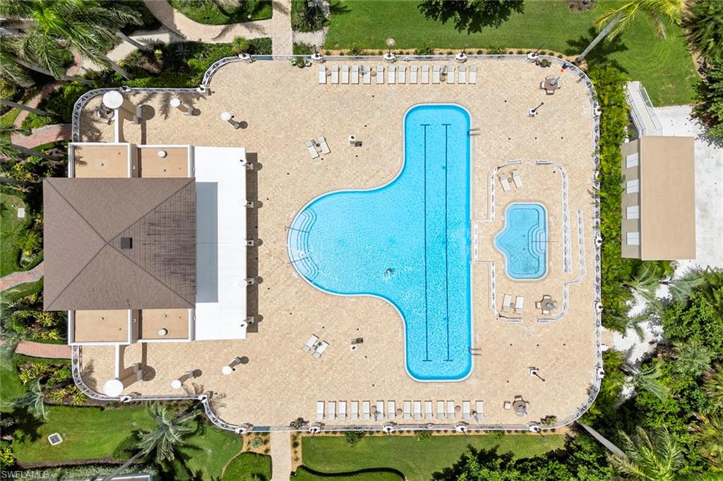 ROYAL MARCO POINT - Residential