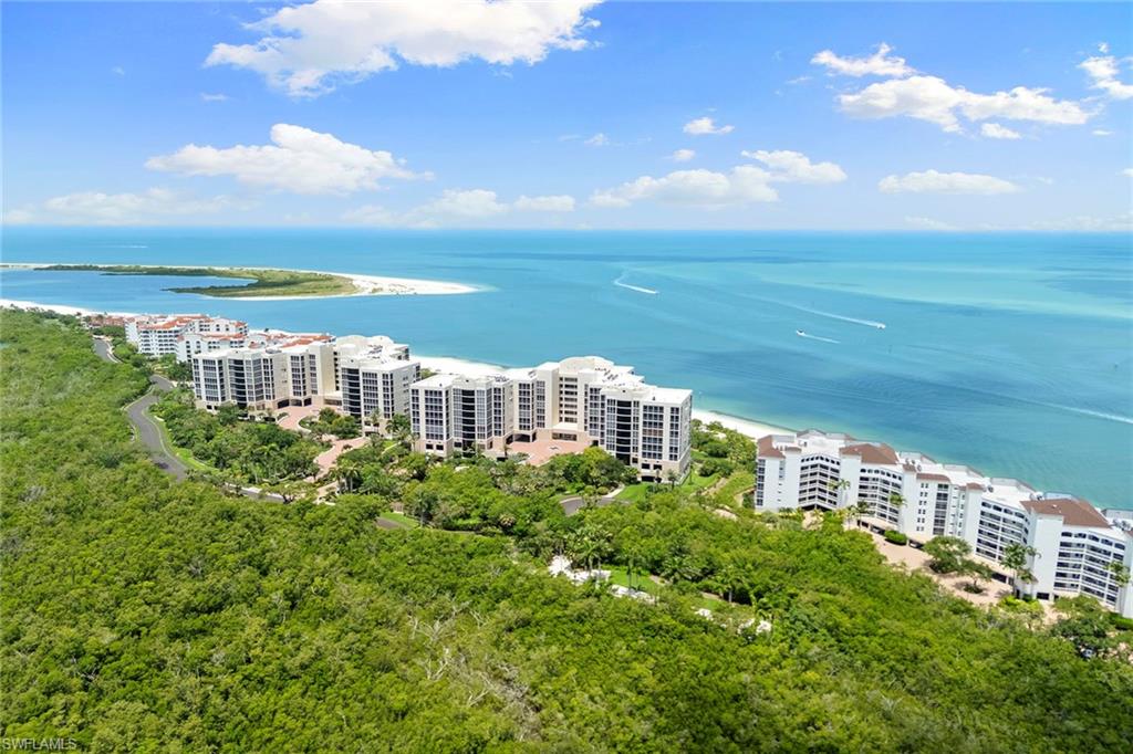 ROYAL MARCO POINT - Residential