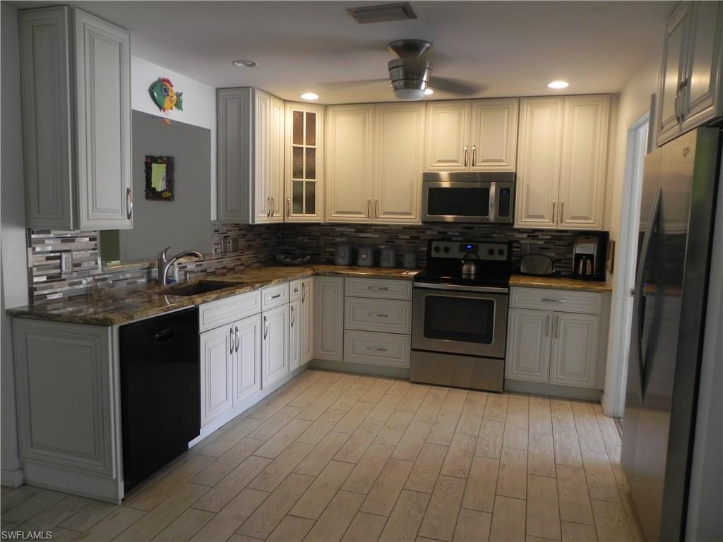 LAGUNA SHORES - Residential