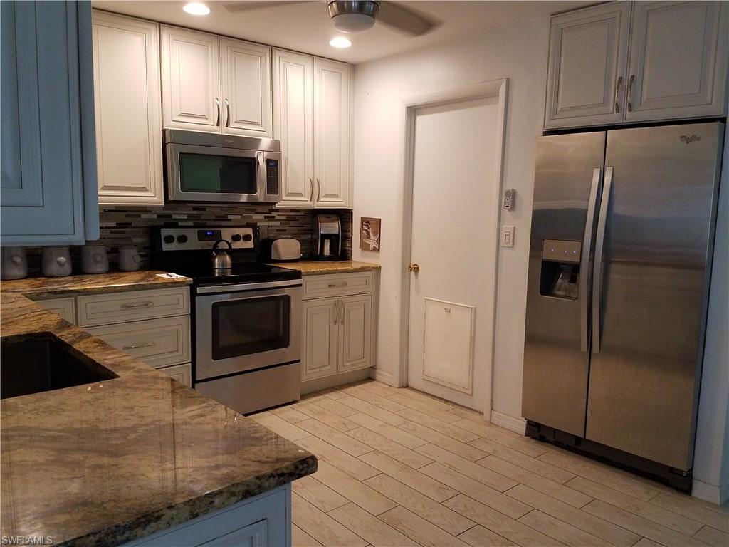 LAGUNA SHORES - Residential