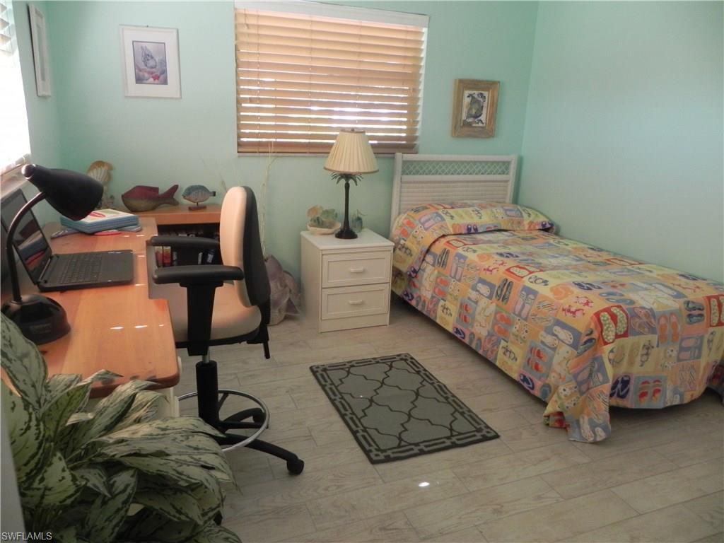 LAGUNA SHORES - Residential