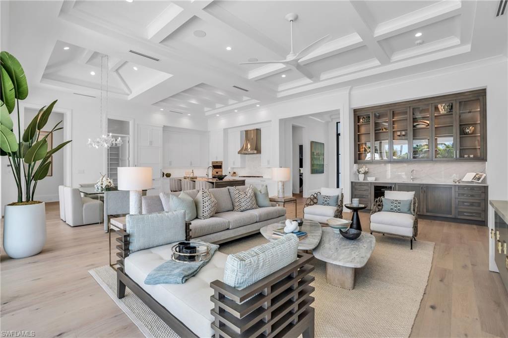 POINT WEST - Residential