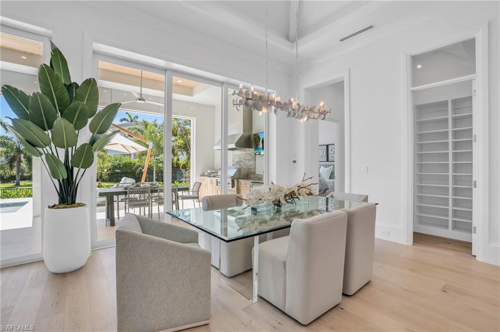 POINT WEST - Residential