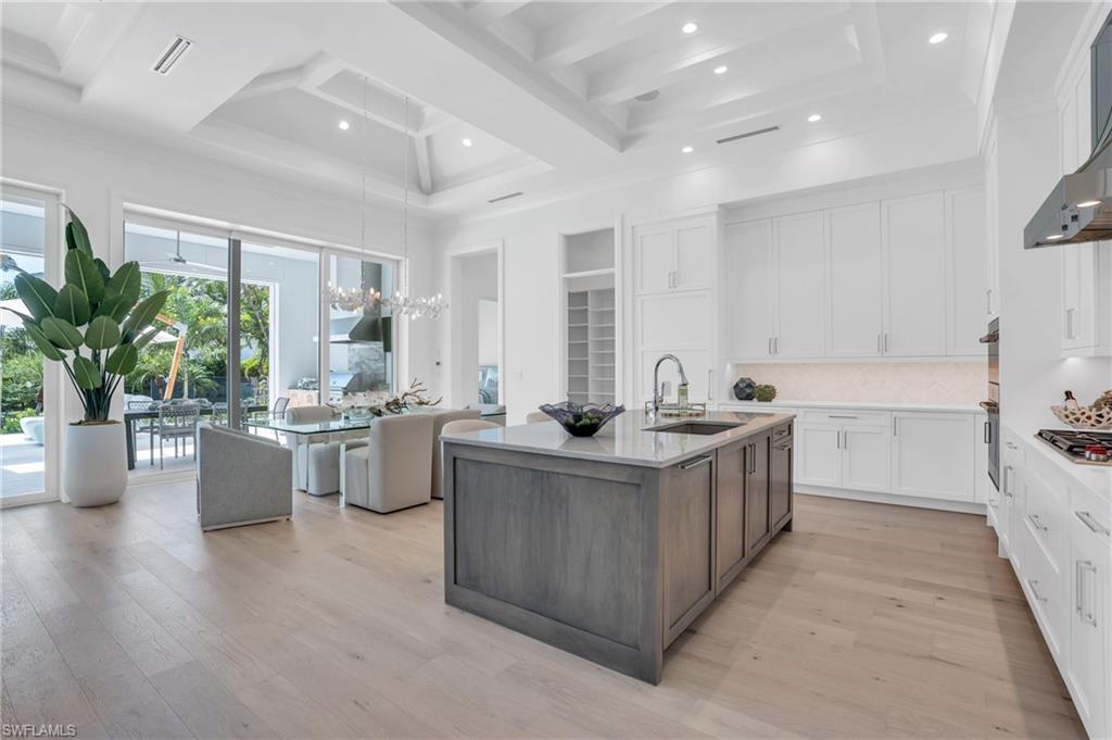 POINT WEST - Residential