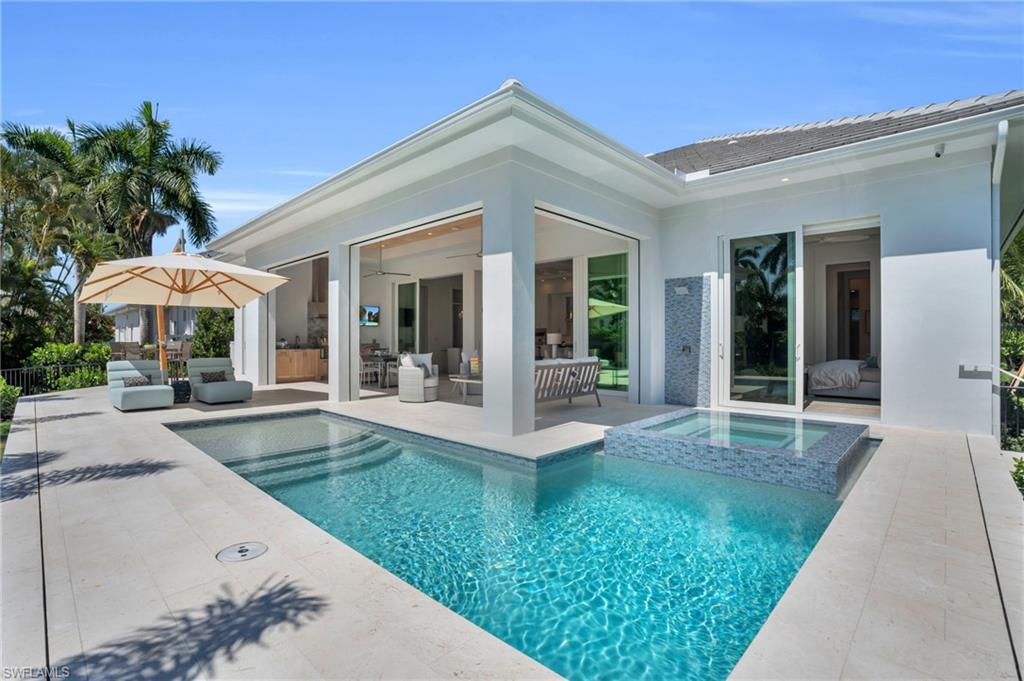 POINT WEST - Residential